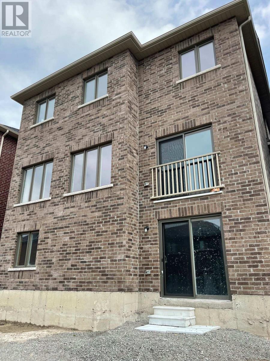 138 Kennedy Boulevard — photo 16