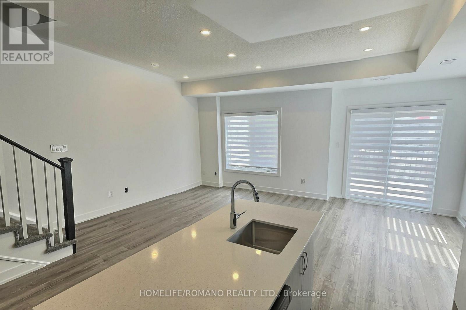 40 COVINGTON CRESCENT, Whitchurch-Stouffville (Stouffville) — photo 5