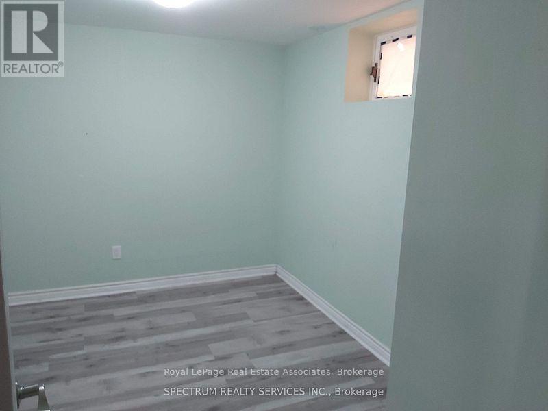 BSMT - 150 ONTARIO STREET S, Milton (OM Old Milton) — photo 6