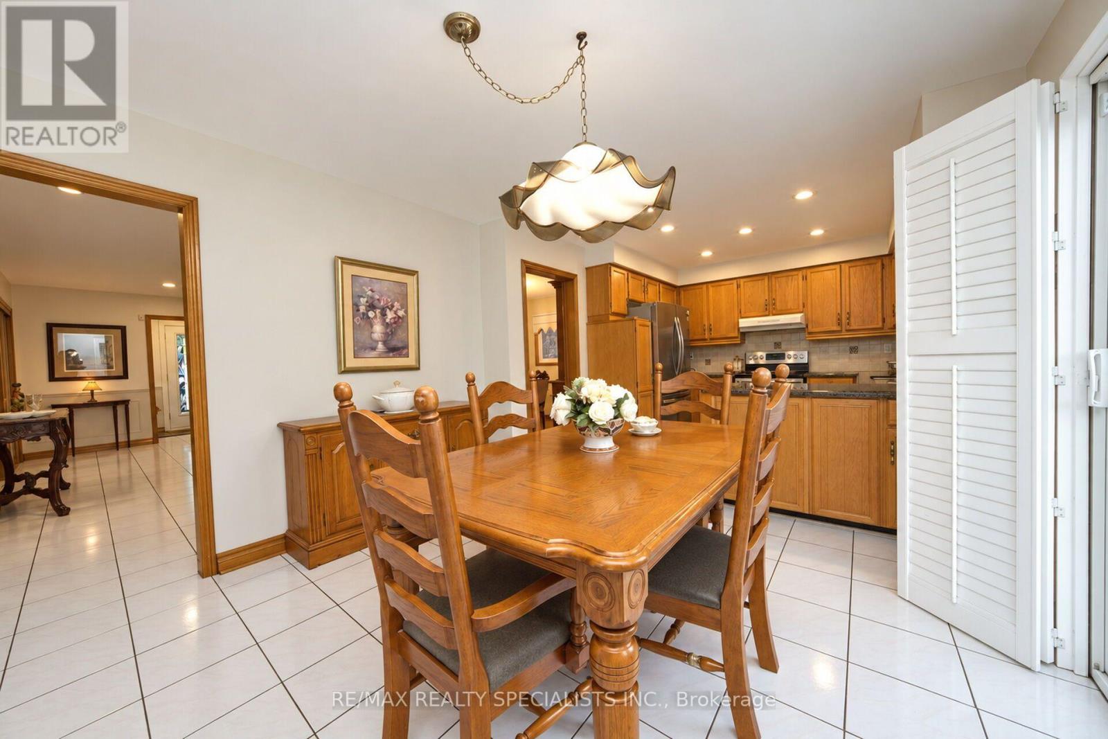 157 Sunforest Drive, Brampton, ON photo 15