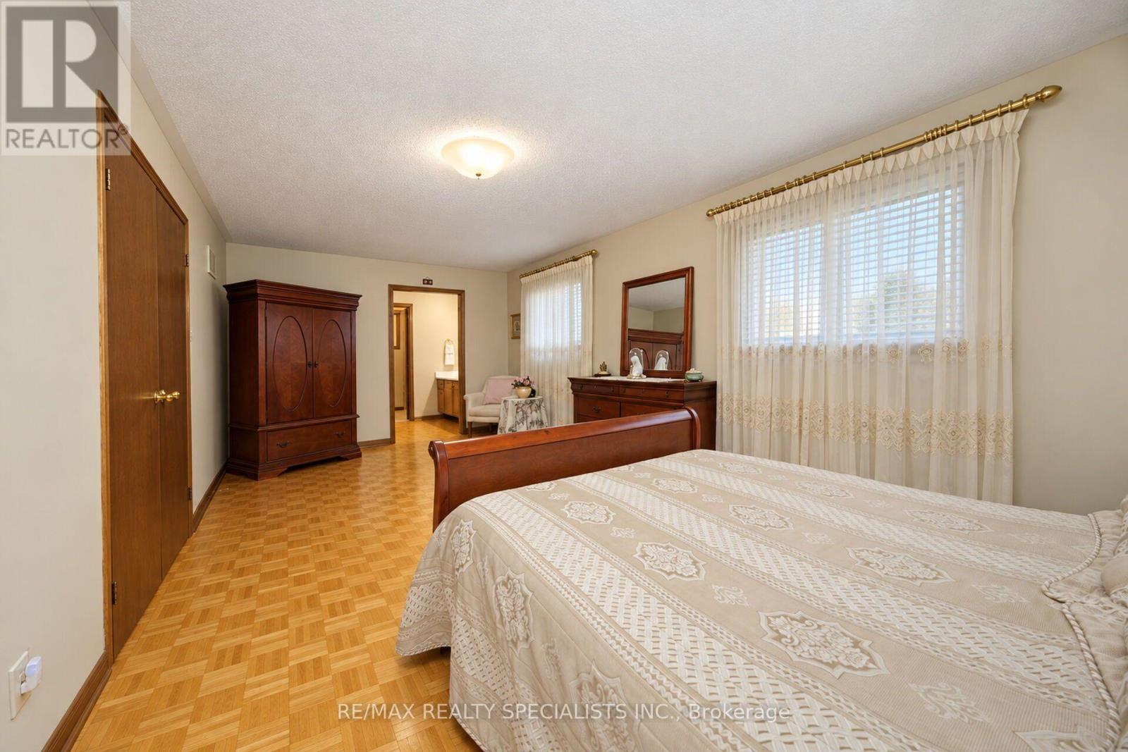 157 Sunforest Drive, Brampton, ON photo 23