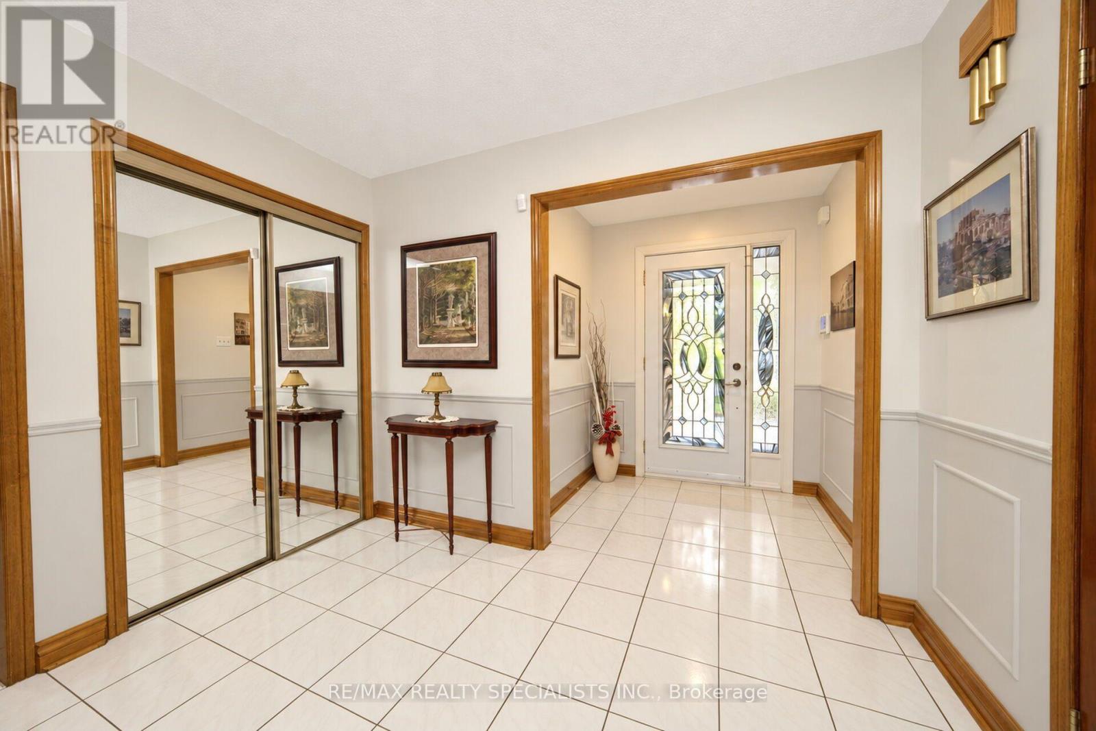157 SUNFOREST DRIVE, Brampton (Heart Lake West) — photo 3