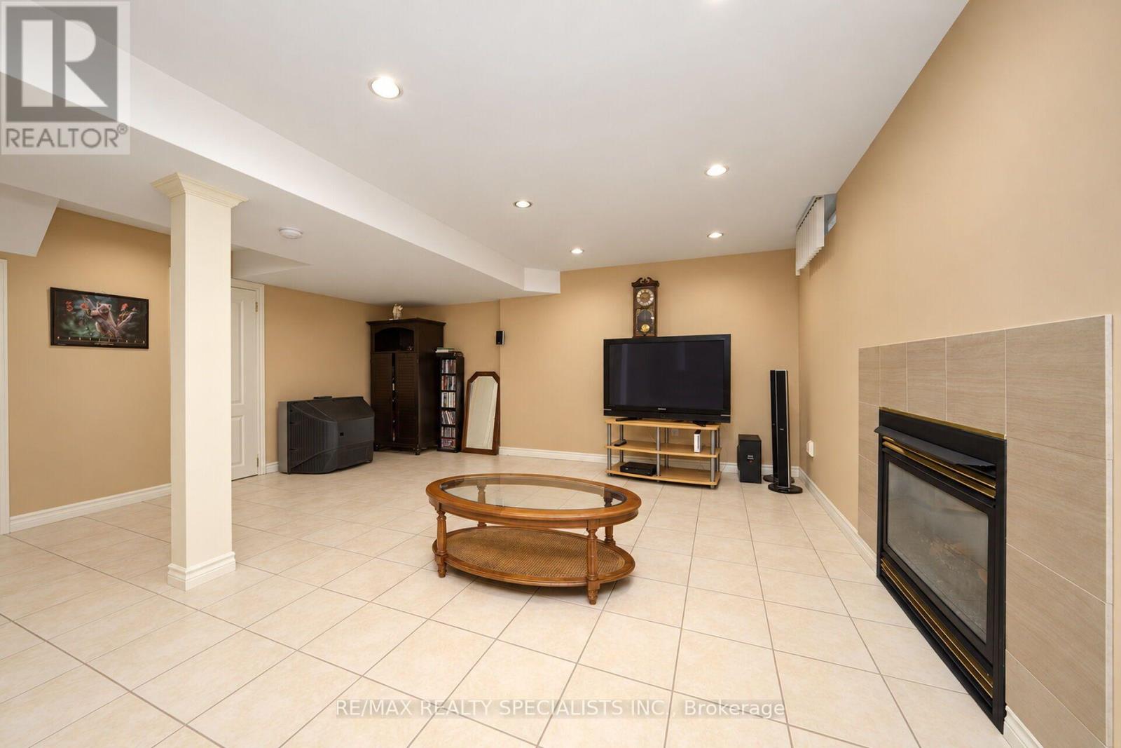 157 Sunforest Drive, Brampton, ON photo 39