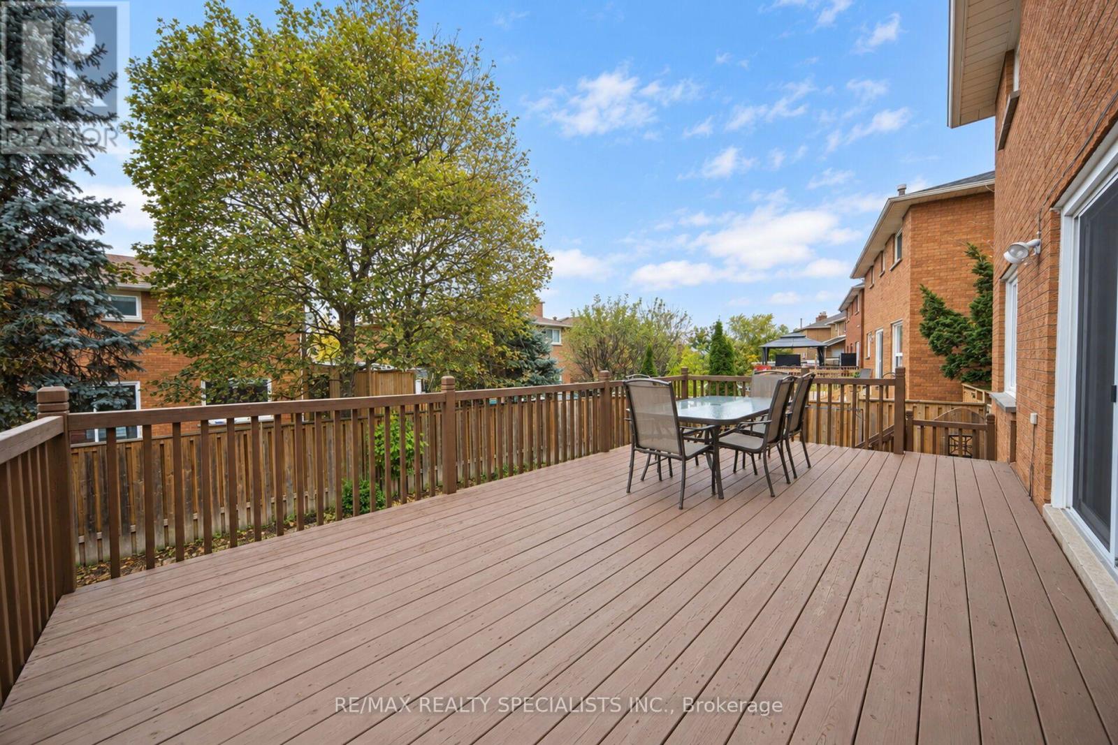 157 Sunforest Drive, Brampton, ON photo 48