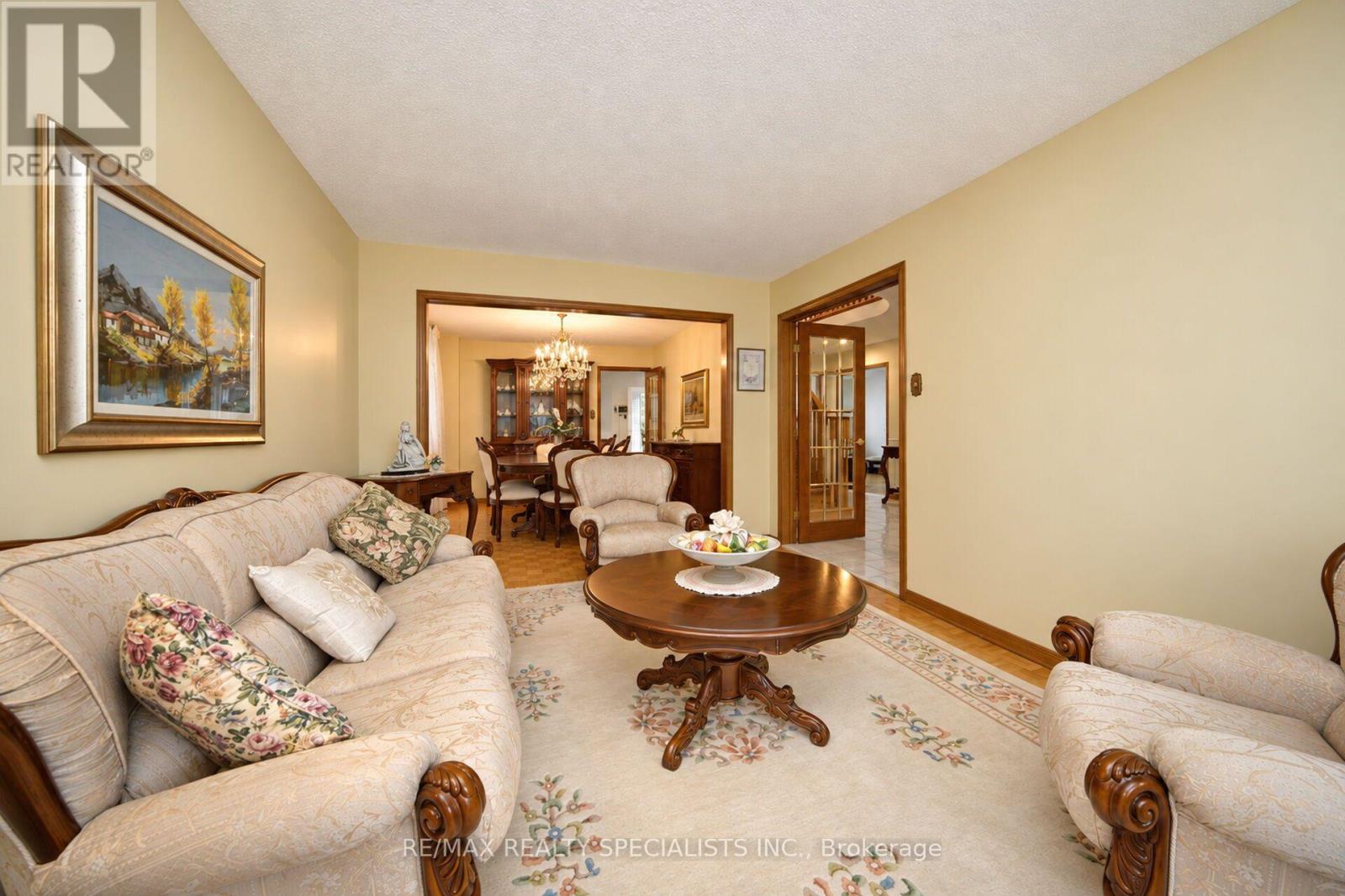 157 SUNFOREST DRIVE, Brampton (Heart Lake West) — photo 6