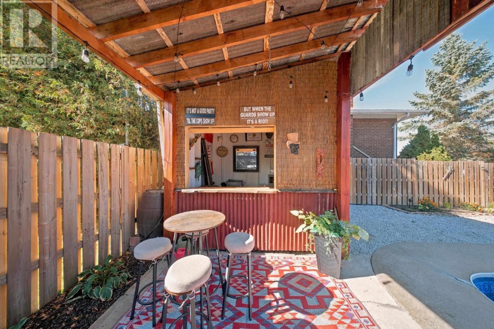 70 Country Club PL - 39