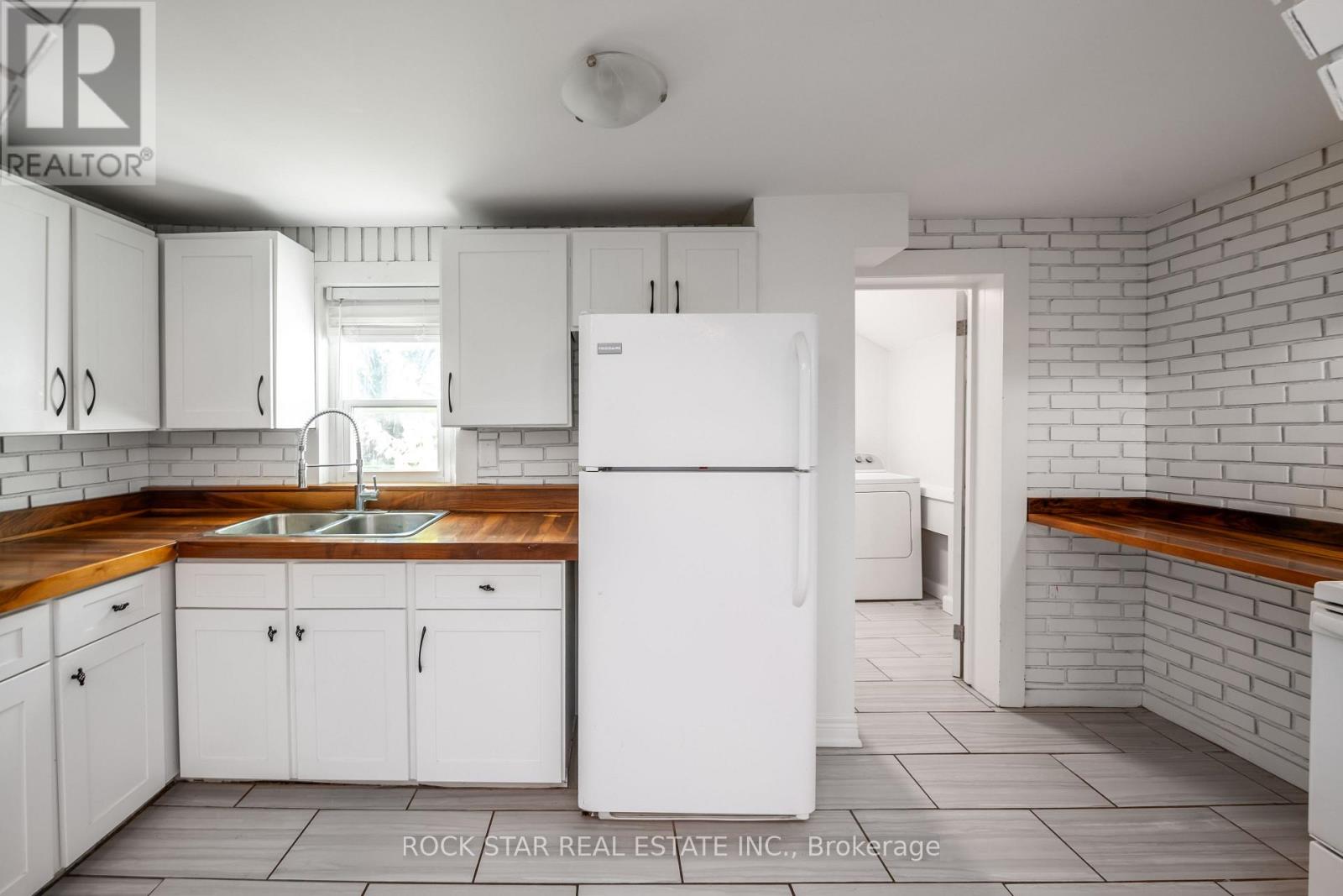 292 Fares Street — photo 42