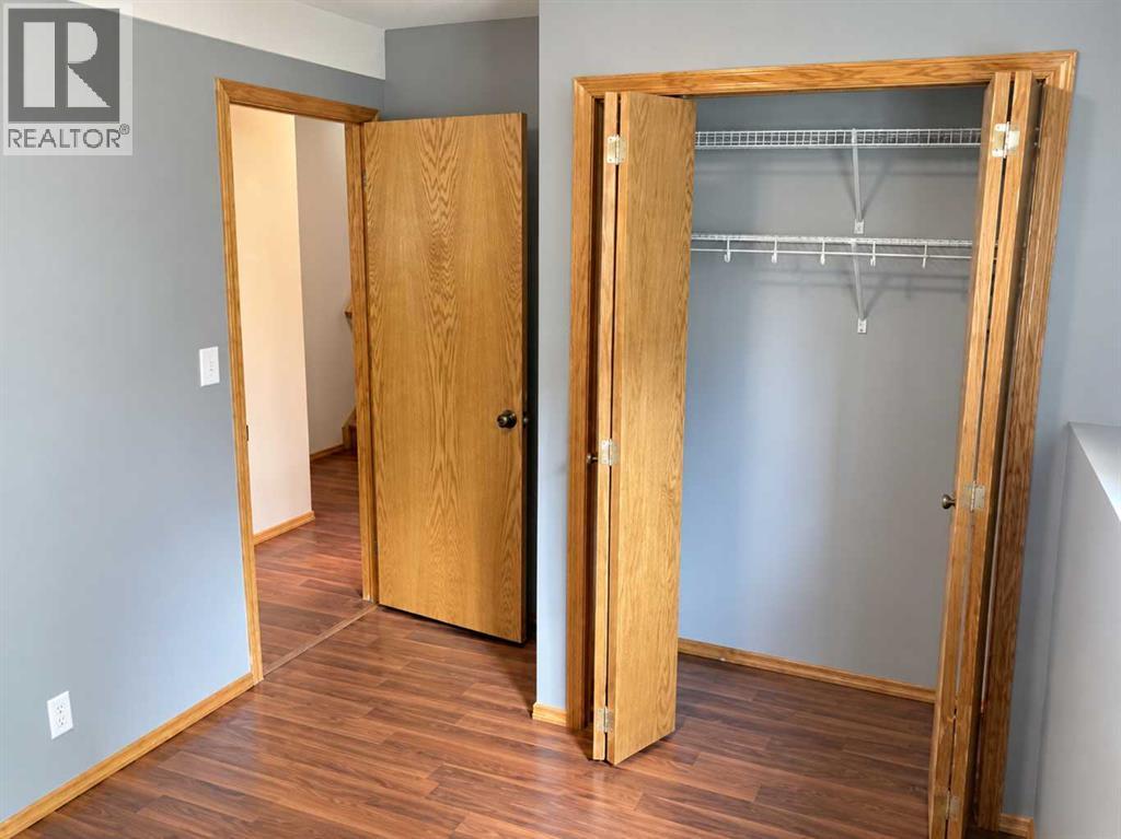 Listing photo – 231 & 233 Kendrew Drive, Red Deer