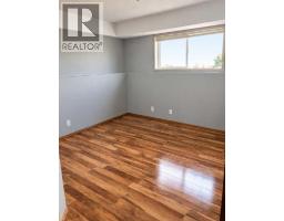 231 & 233 Kendrew Drive, Red Deer, AB T4P3Z1 Photo 33