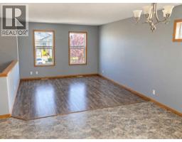 231 & 233 Kendrew Drive, Red Deer, AB T4P3Z1 Photo 8