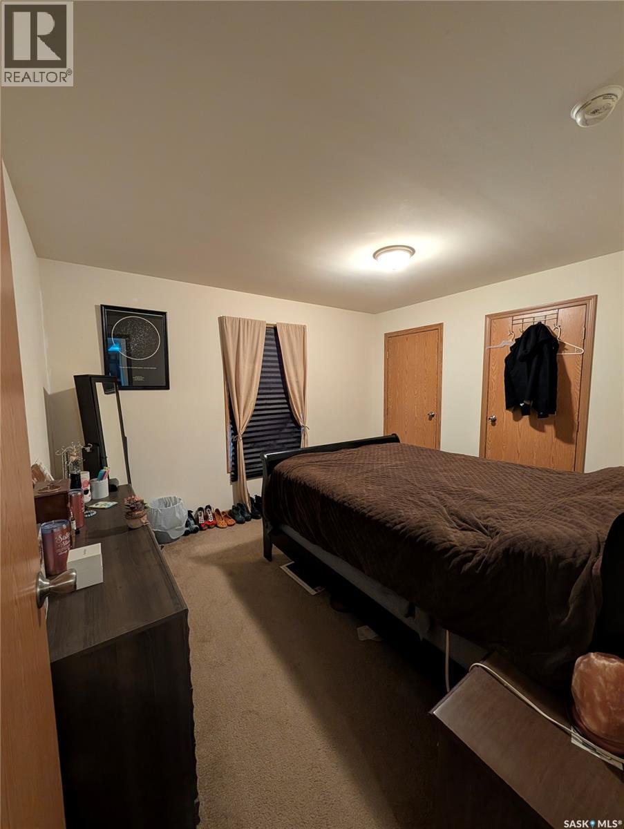 B24 1295 9th AVENUE NE - 13