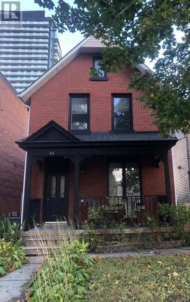 49 BAYSWATER AVENUE, Ottawa