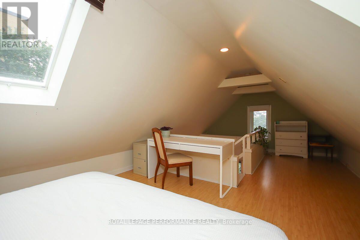 49 BAYSWATER AVENUE - 21