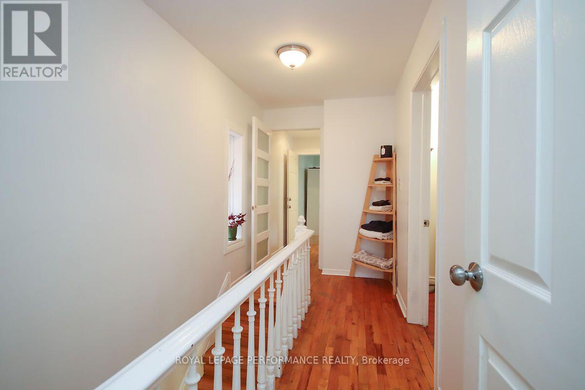 49 BAYSWATER AVENUE - 23