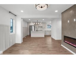 1198 Aster Bv Nw, Edmonton, AB T6T2N8 Photo 7