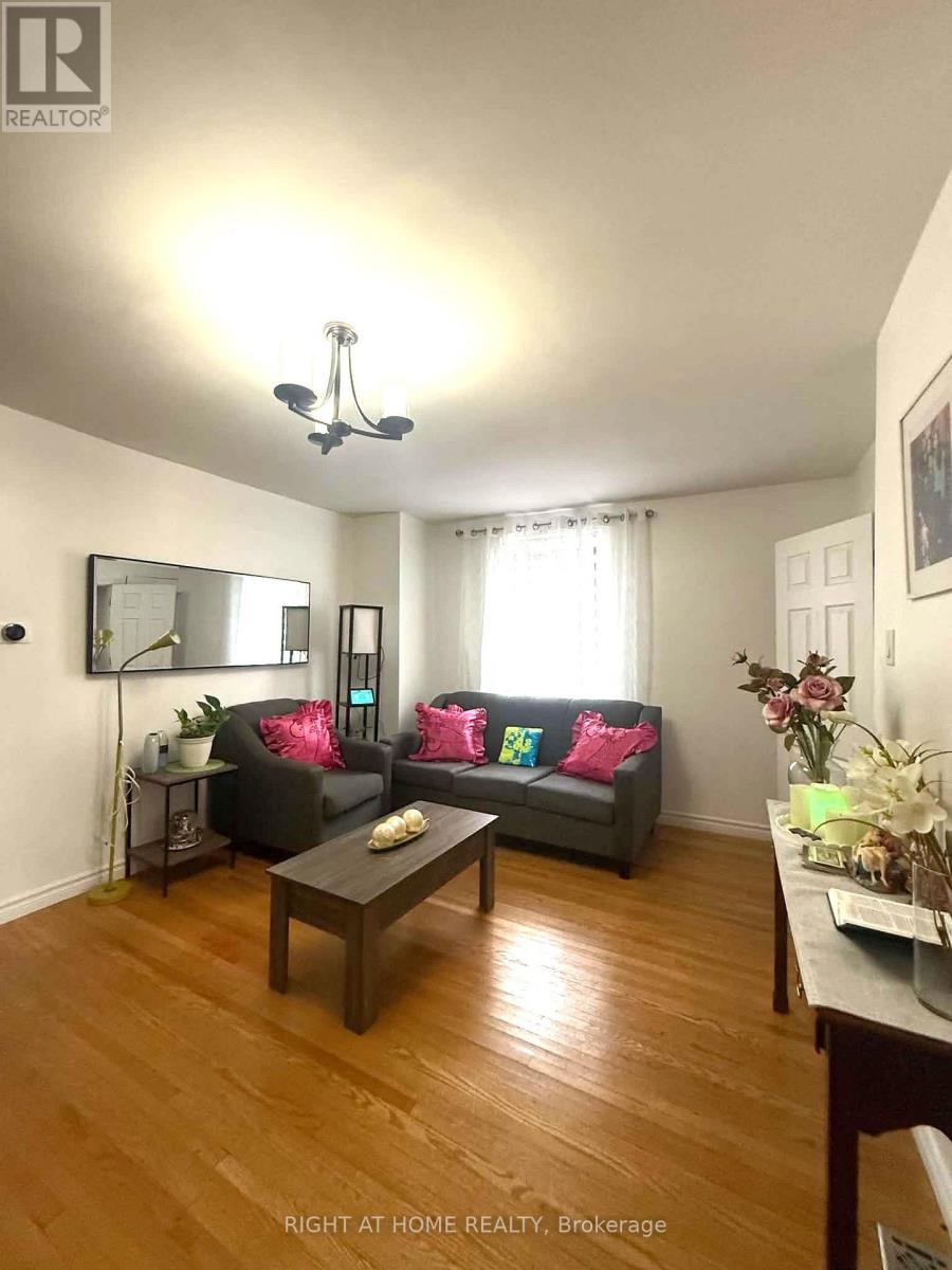 226 Albert Street, Oshawa, ON photo 4