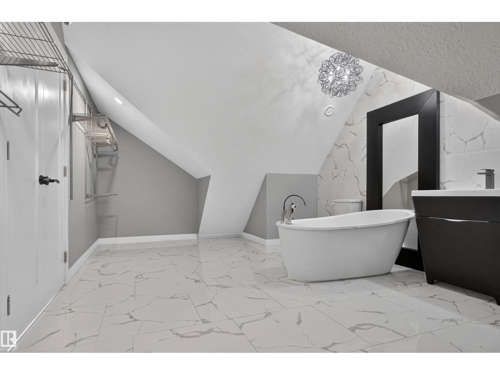 9526 109A AV NW - 21