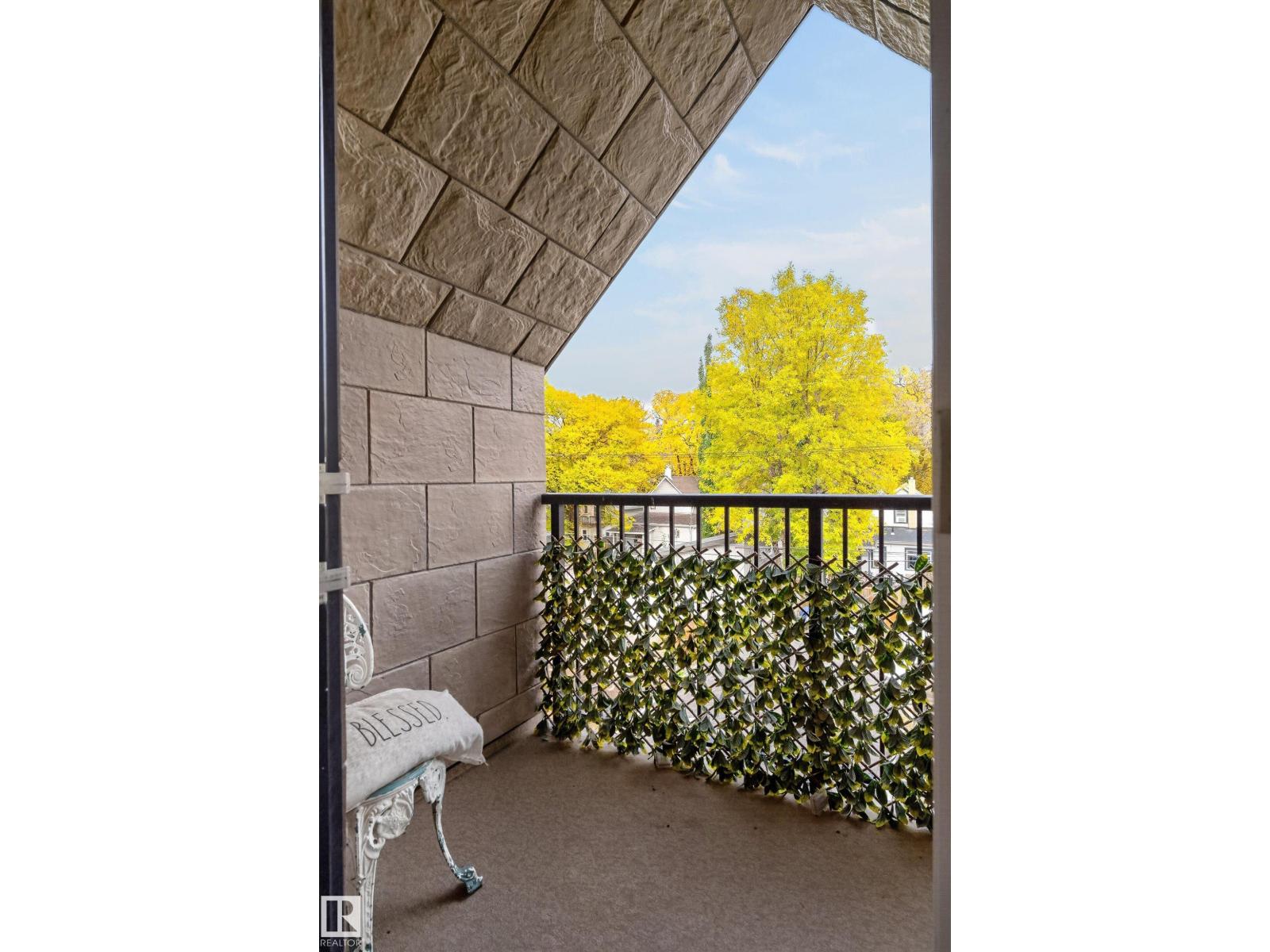 9526 109A AV NW - 22