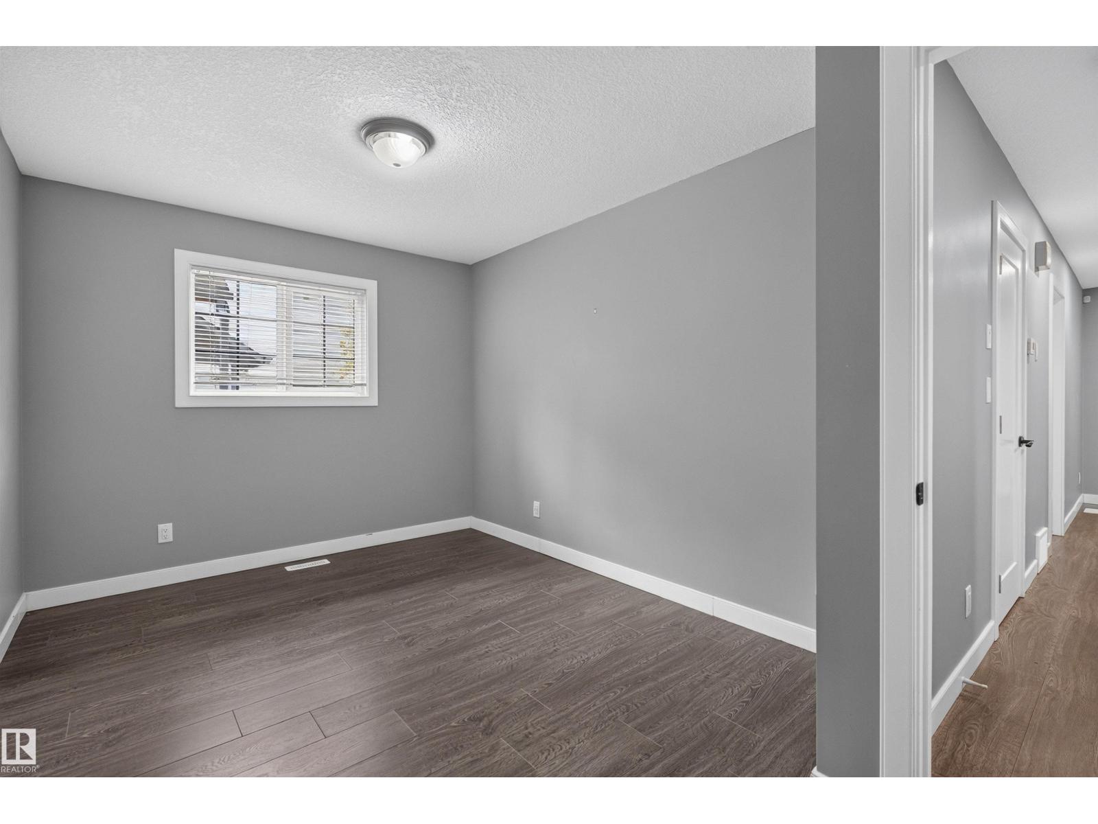 9526 109A AV NW - 23