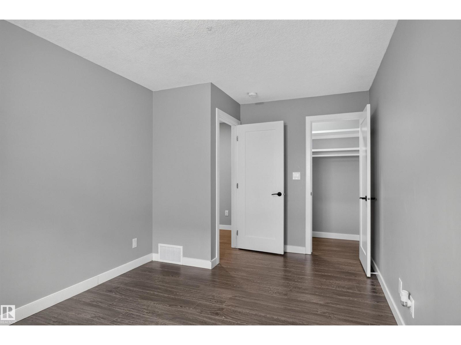 9526 109A AV NW - 24