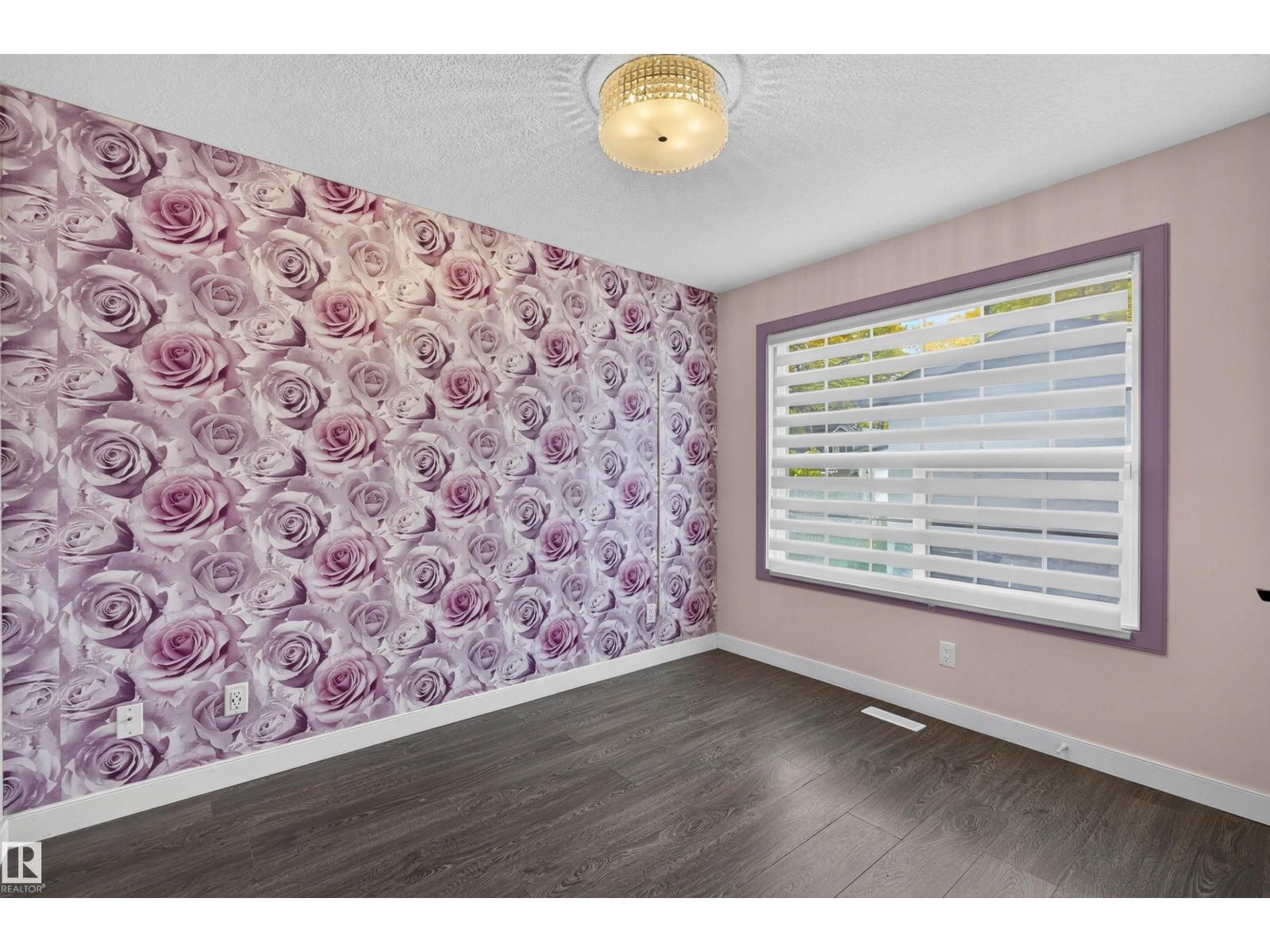 9526 109A AV NW - 25