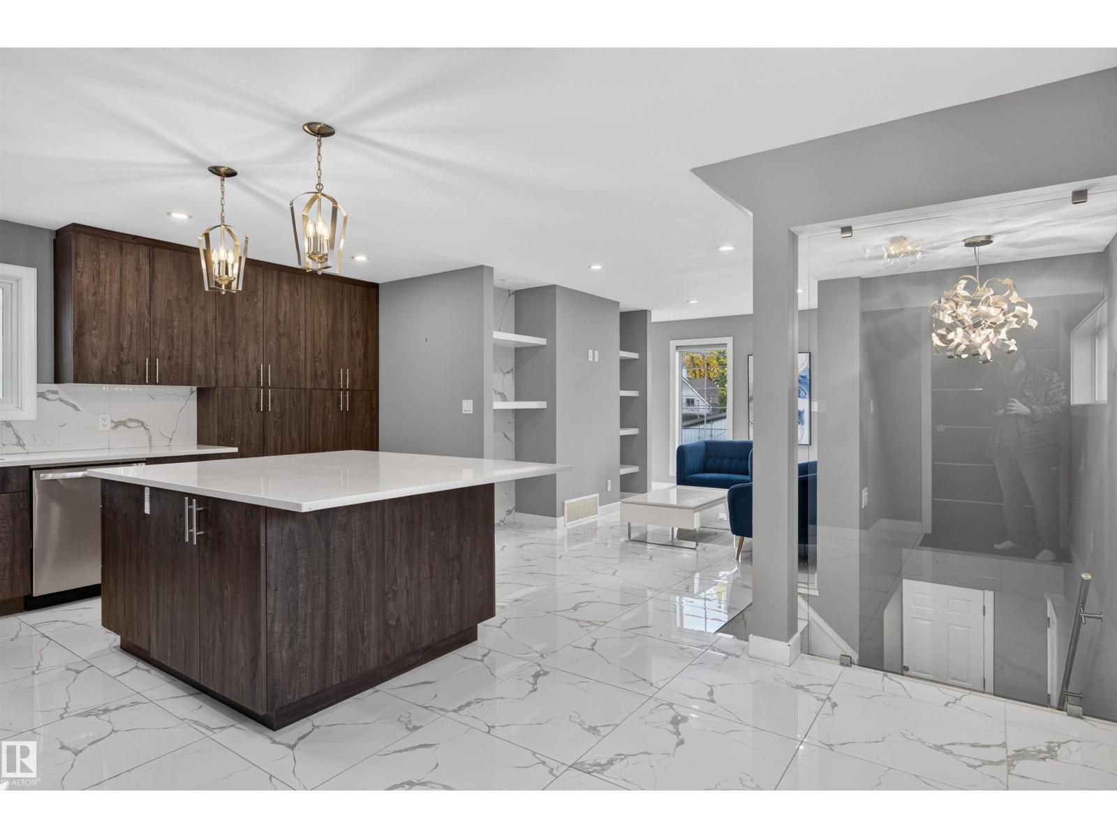 9526 109A AV NW - 6