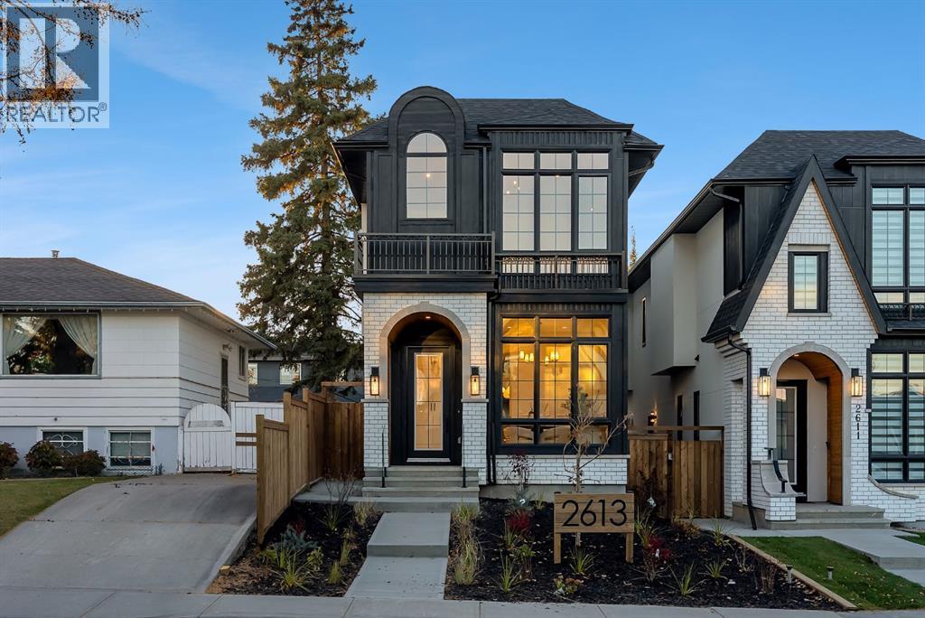 2613 35 Street SW photo 1