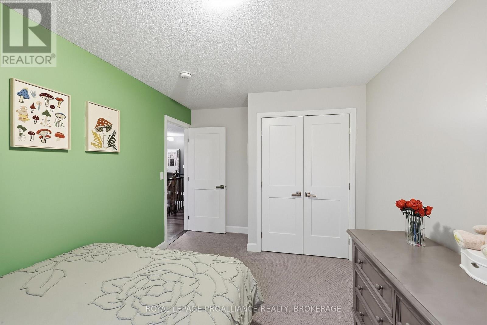 1205 MAX CRESCENT - 33
