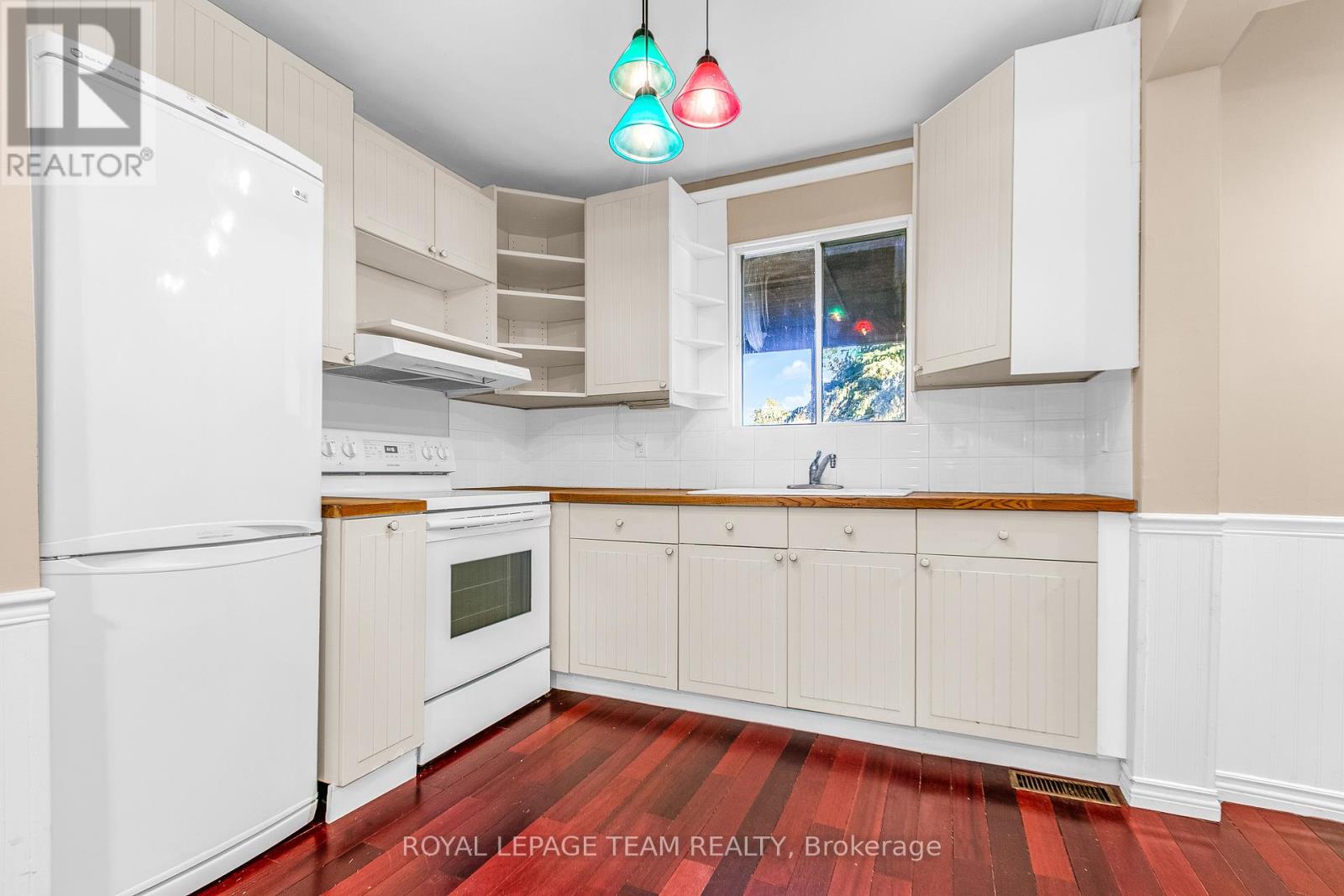 44 STE CECILE STREET, Ottawa — photo 6