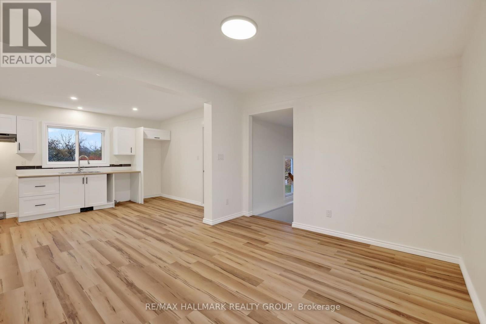 128 BONNECHERE STREET N, Renfrew — photo 10