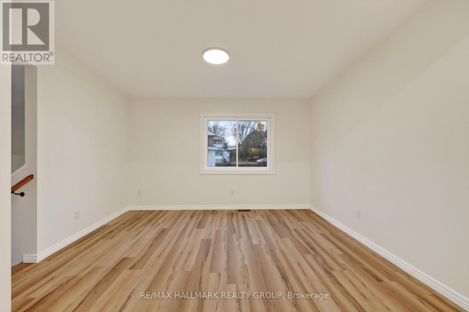 128 BONNECHERE STREET N, Renfrew — photo 12