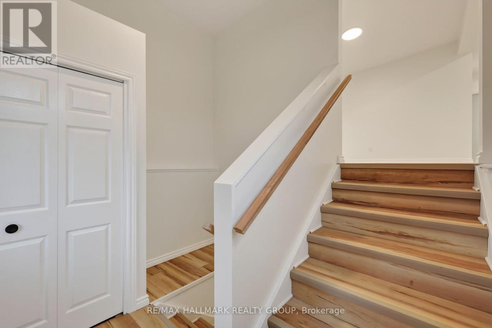 128 BONNECHERE STREET N, Renfrew — photo 4