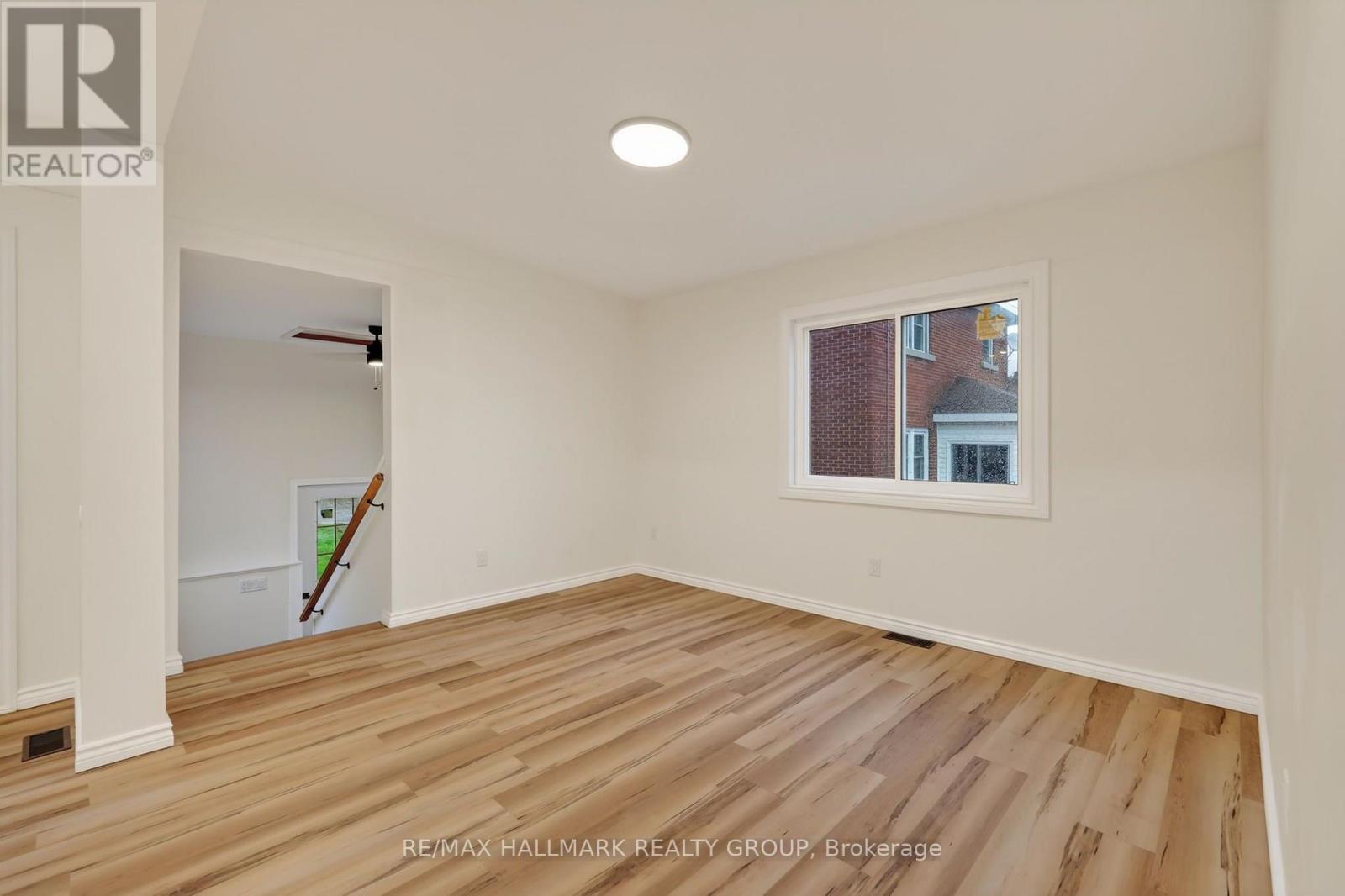 128 BONNECHERE STREET N, Renfrew — photo 8