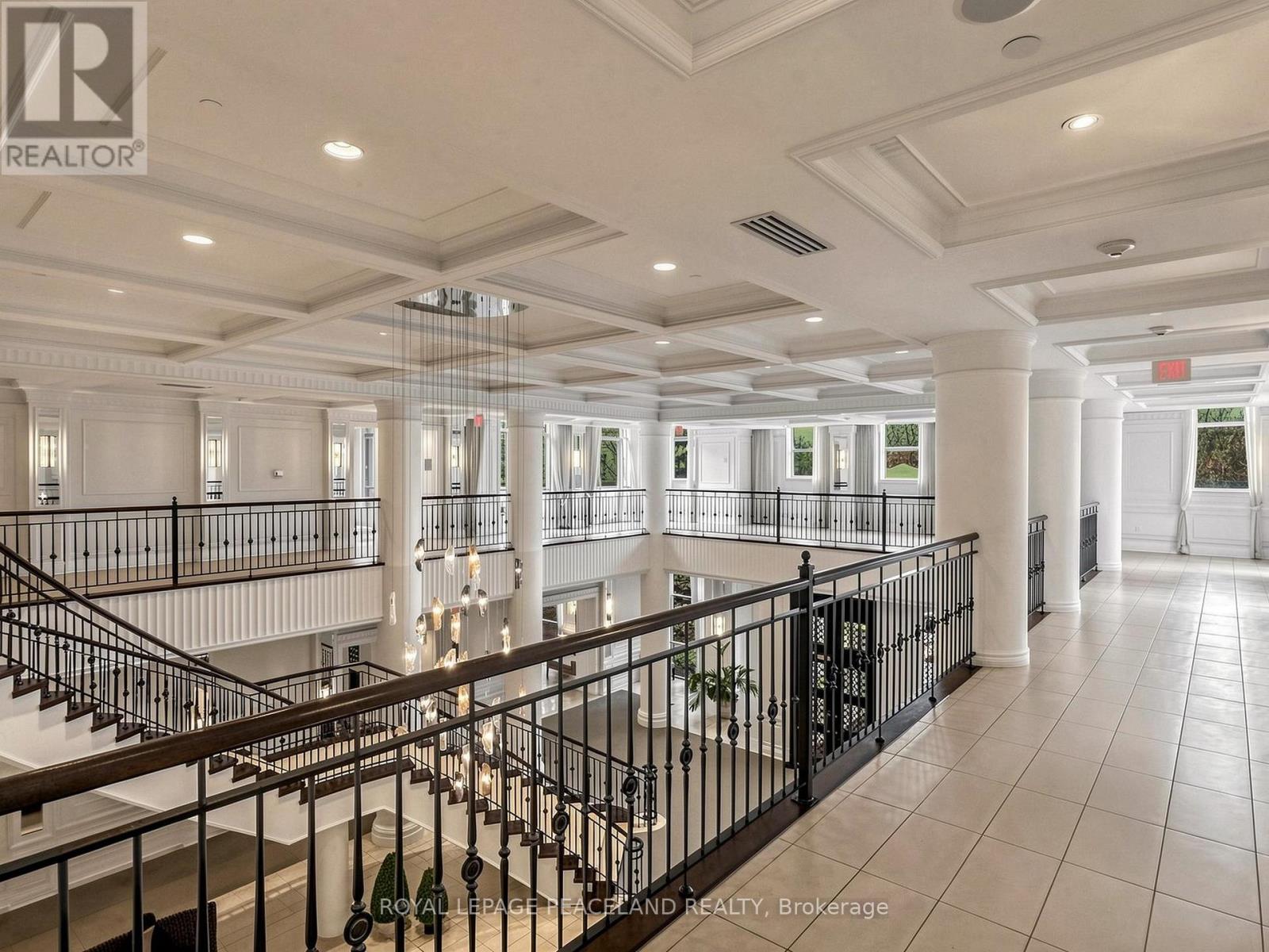 #2326 25 GREENVIEW AVENUE - 34