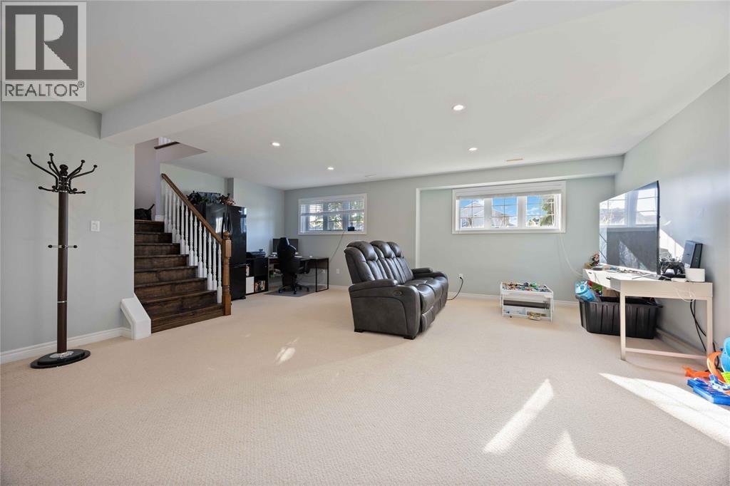 682 Bentinck DRIVE - 17