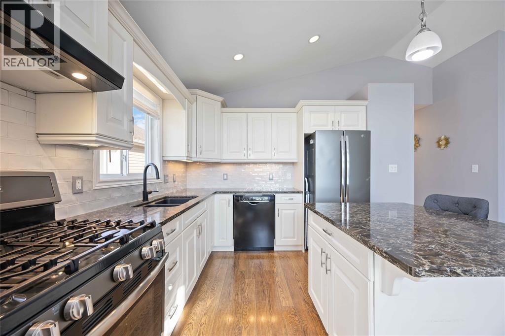 682 Bentinck DRIVE - 9