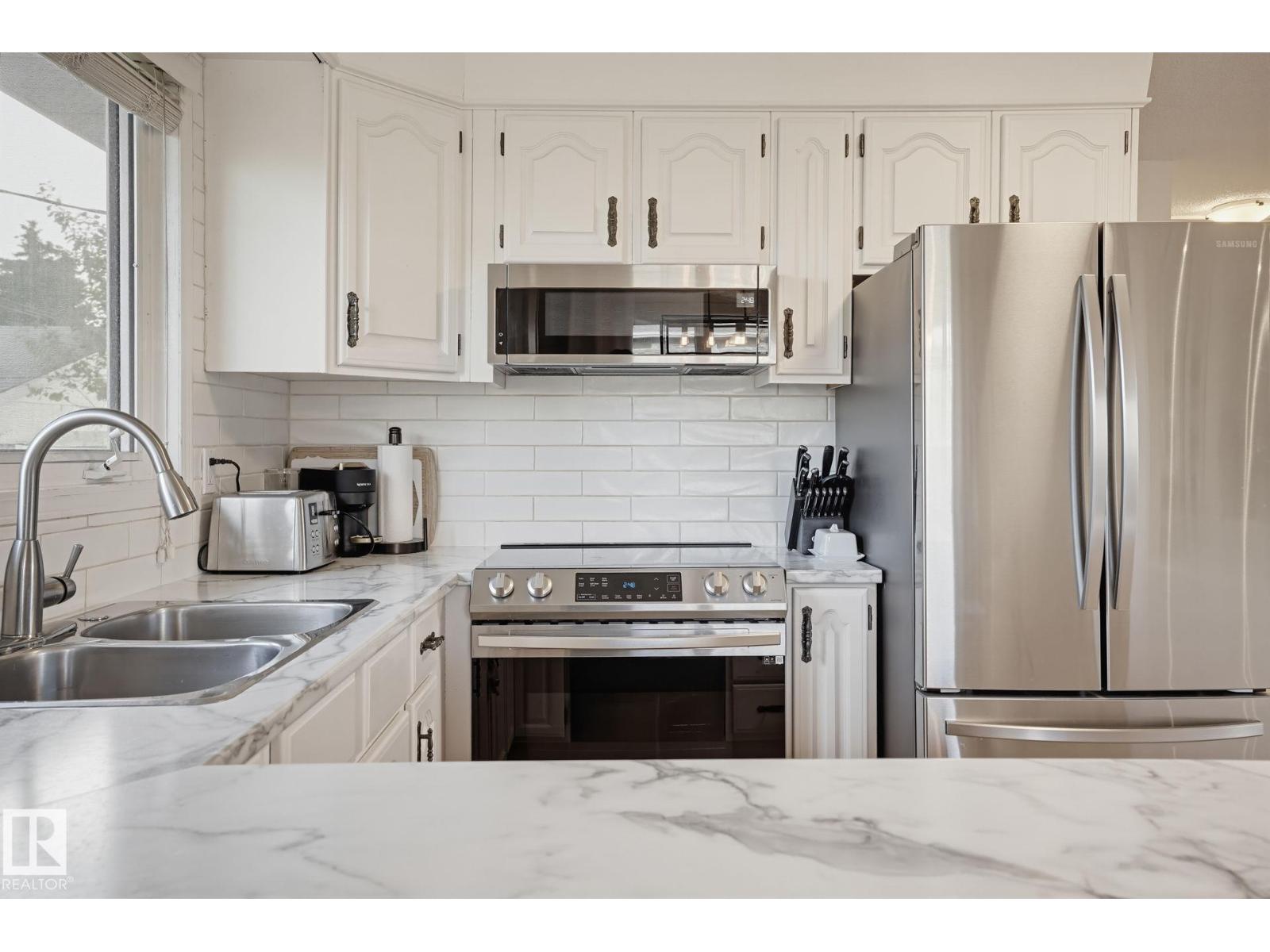 13547 90 Street NW, photo 9