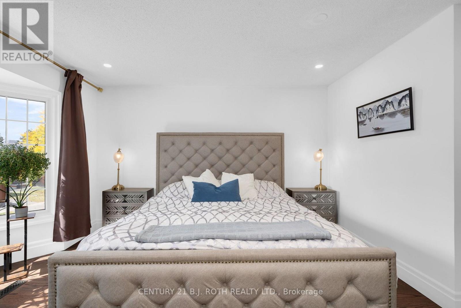 2 BRUSHWOOD CRESCENT - 13