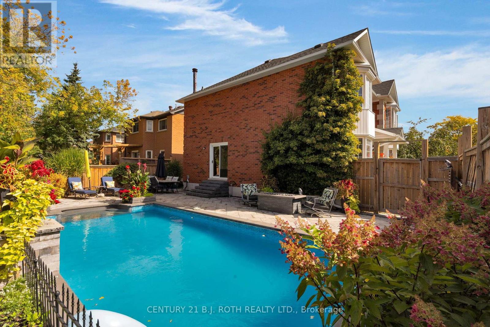 2 BRUSHWOOD CRESCENT - 21