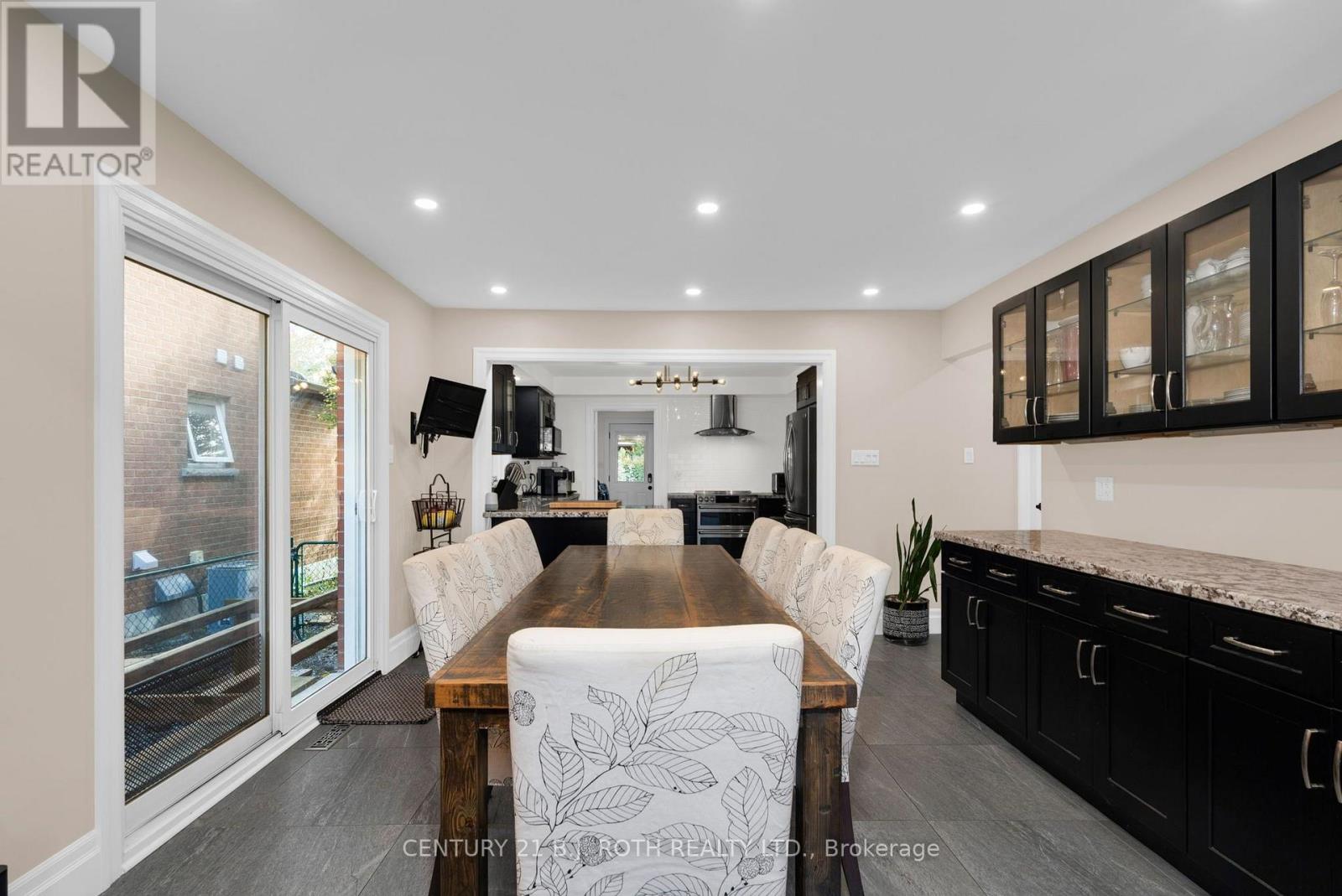 2 BRUSHWOOD CRESCENT - 8
