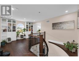 2 Brushwood Crescent, Barrie, ON L4N7G5 Photo 12