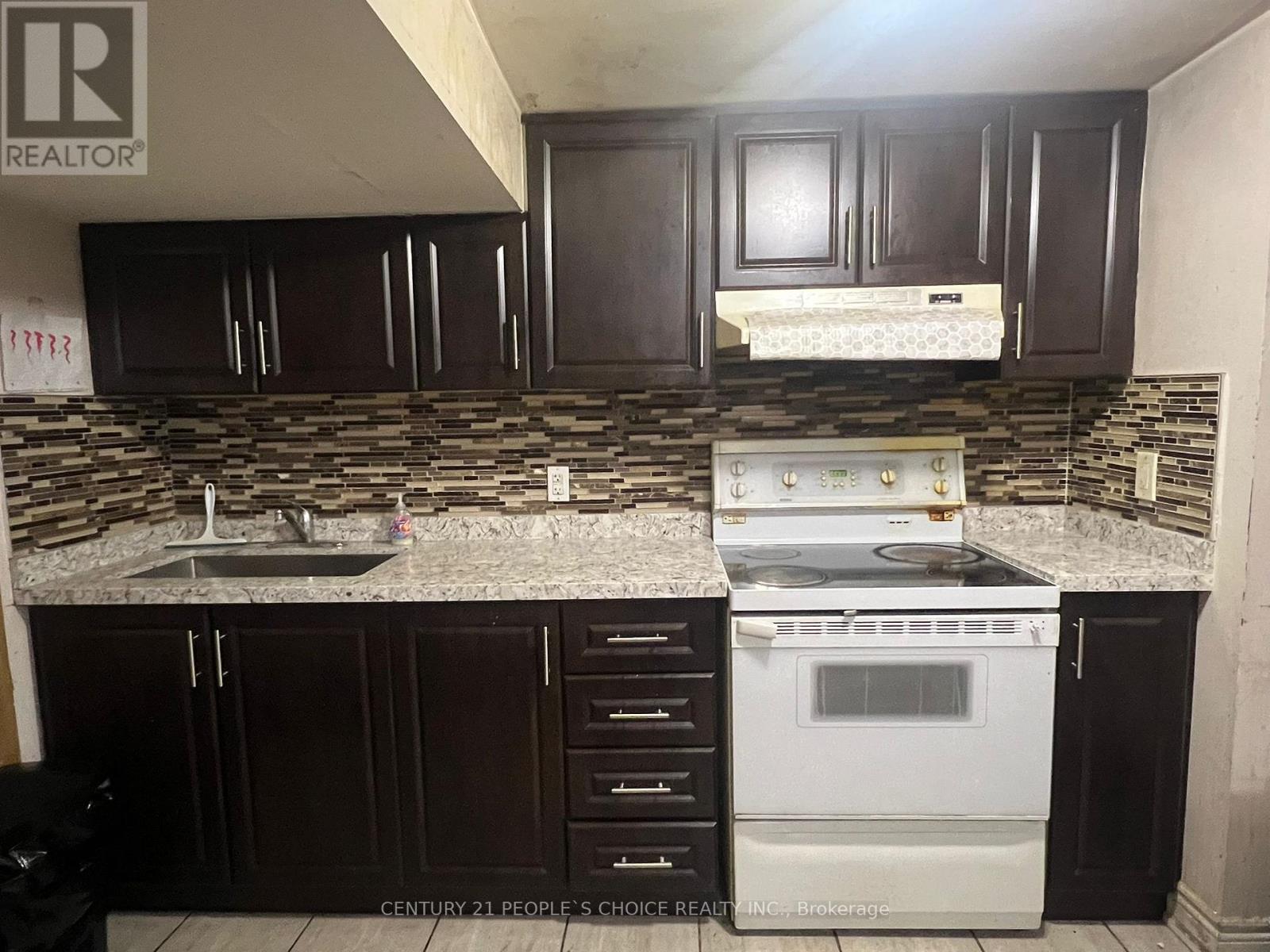 67 CORNWALL ROAD, Brampton (Brampton East) — photo 2