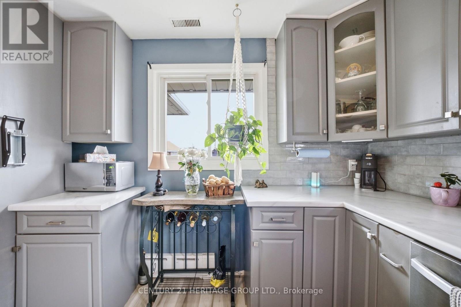 64 Christmas Street, Port Colborne, ON photo 15