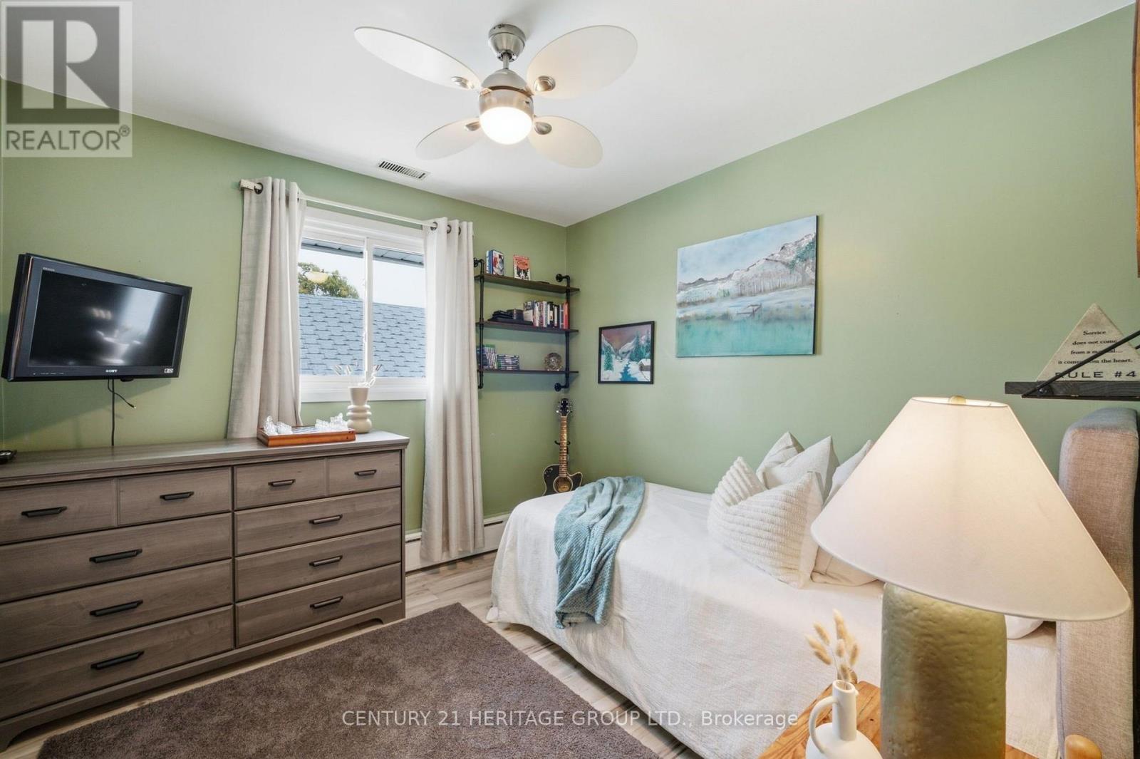64 Christmas Street, Port Colborne, ON photo 18
