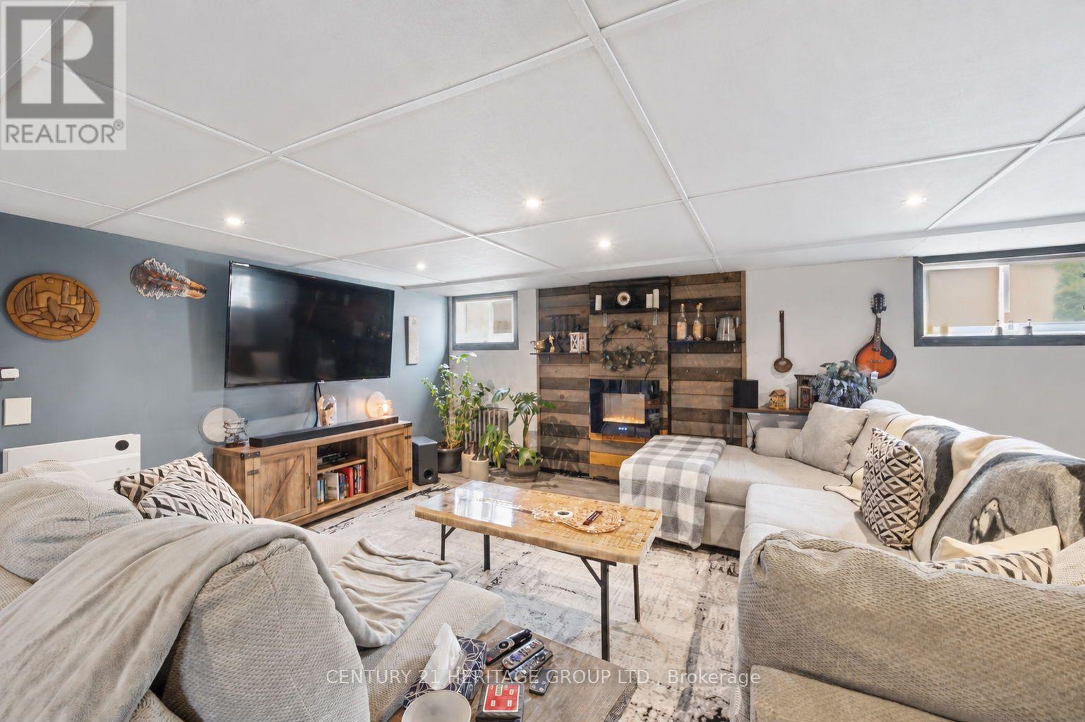 64 Christmas Street, Port Colborne, ON photo 35