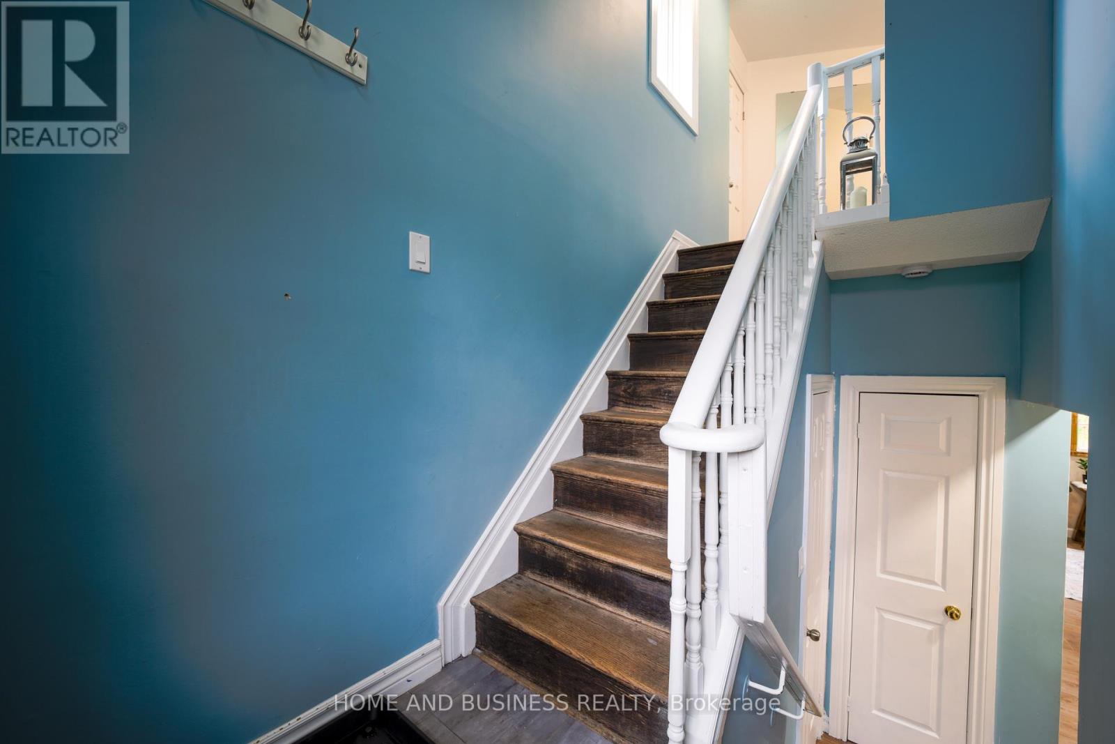 1 D'AUBIGNY ROAD - 6