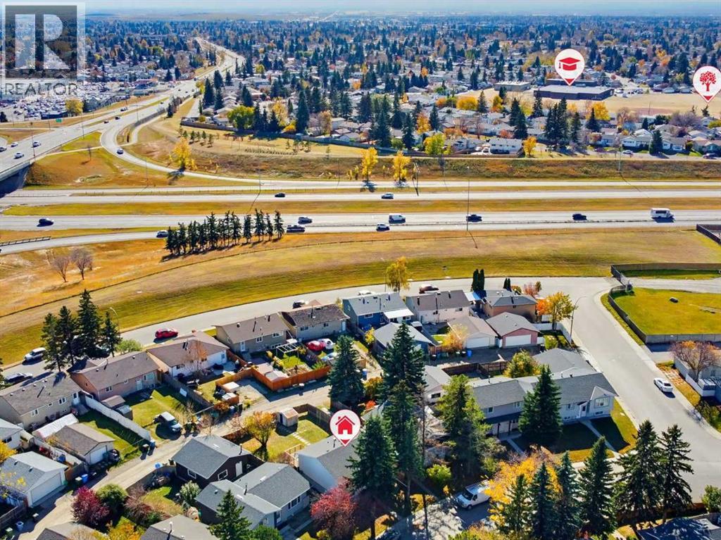 215 Rundlecairn Road NE - 37
