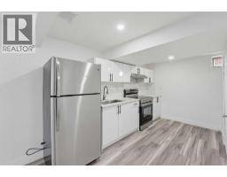 215 Rundlecairn Road NE - photo 16