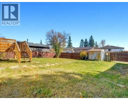 215 Rundlecairn Road NE - photo 29