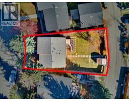 215 Rundlecairn Road NE - photo 32